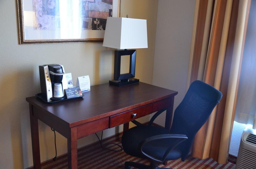 Holiday Inn Express Hotel & Suites Amarillo South By Ihg Zewnętrze zdjęcie